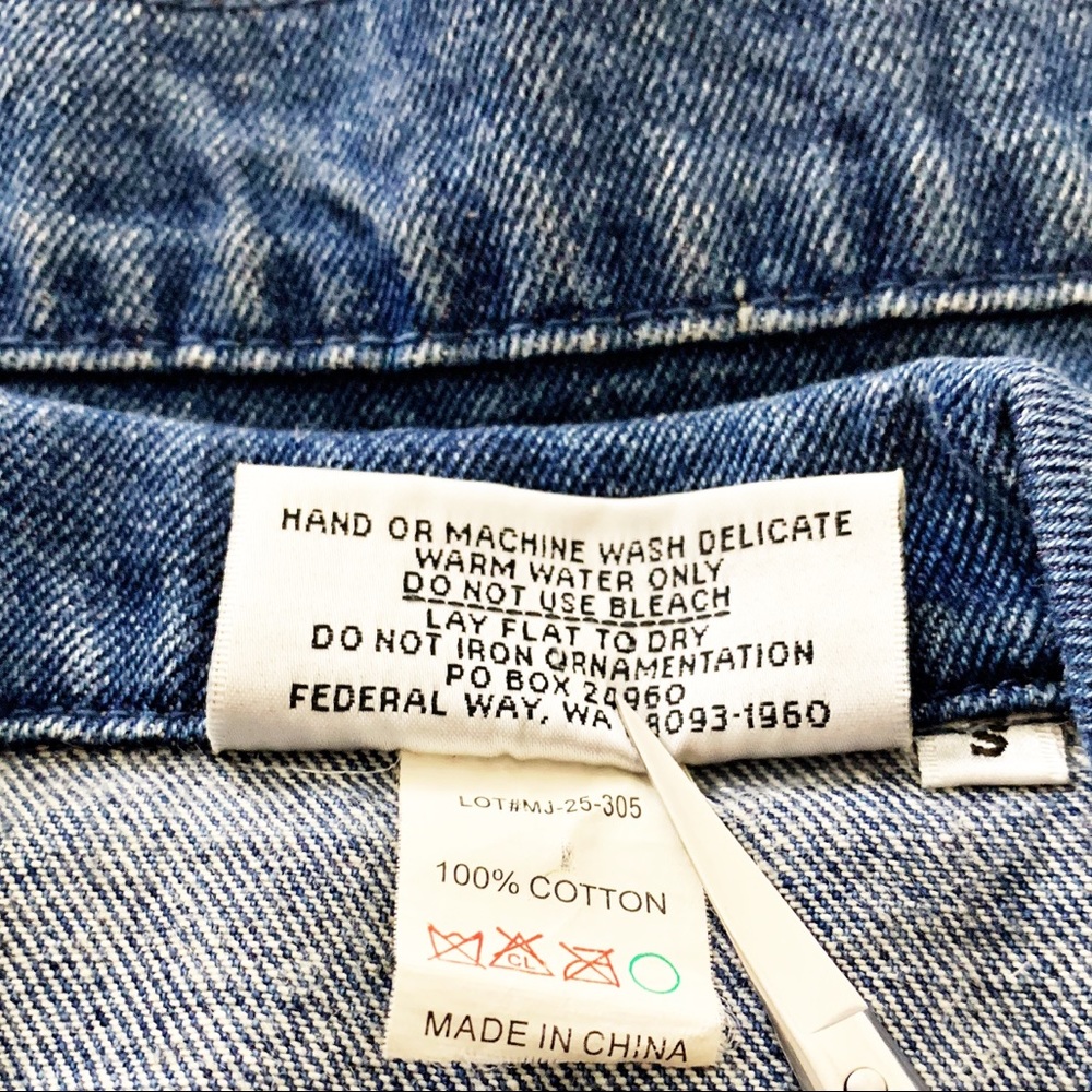 Christine Alexander Jean Sleeveless Jacket - Picture 7 of 7